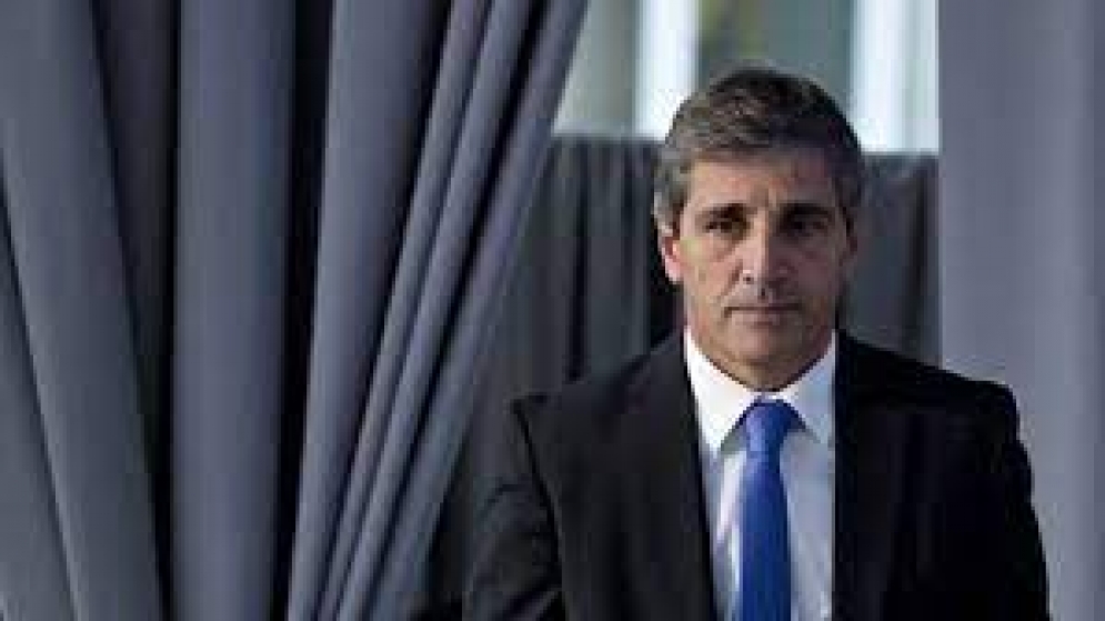 Caputo prometió &quot;dejarlo todo para darle una alegría a los argentinos&quot;