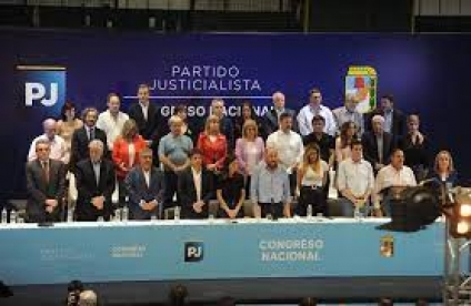 “Cristina, Presidenta”, el grito de los congresales en la cumbre del PJ nacional