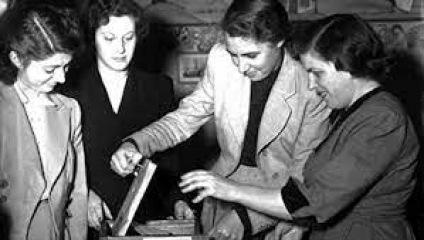 Dirigentes celebran aniversario voto femenino y advierten sobre los que quieren recortar derechos