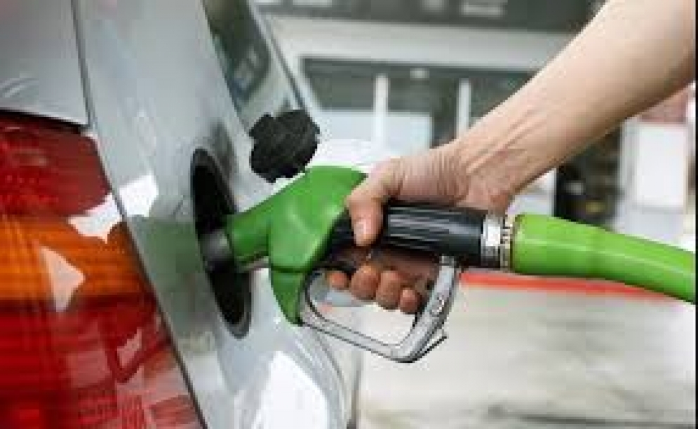 Aumento de combustibles: se esperan largas colas en estaciones de servicio