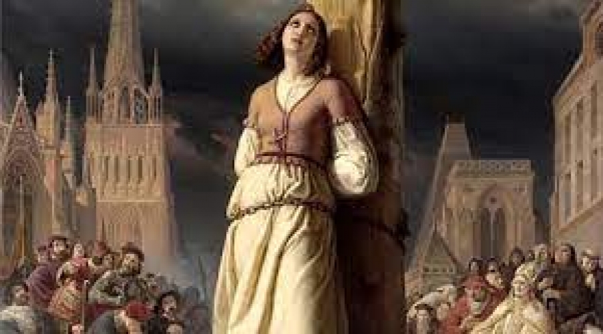 Ni bella ni sutil: un nuevo libro retrata a Juana de Arco como una mujer rústica y corpulenta