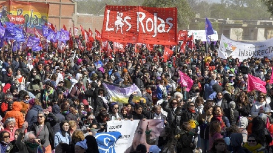 Miles de mujeres marcharon en toda la Argentina para defender &quot;los derechos conquistados&quot;